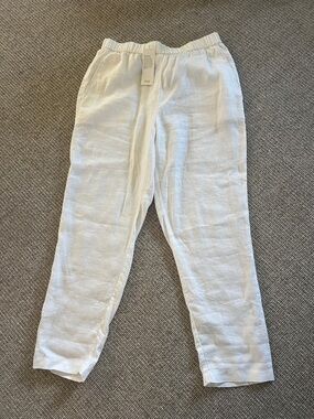 Eileen Fisher white linen pants size s/p.   Elastic waist.   New